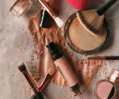  Cosmetics